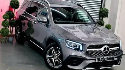 Begagnad Mercedes GLB220 AMG Line Premium 190 HK (139 kW) 2022 Grå SUV