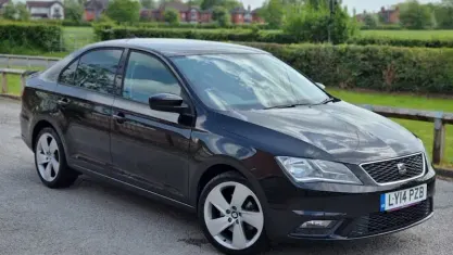 Begagnad Seat Toledo SE 105 HK (77 kW) 2013 Halvkombi