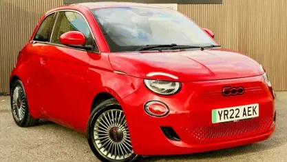Used Fiat 500e Red 86 kW (118 HP) 2022 Red Hatchback