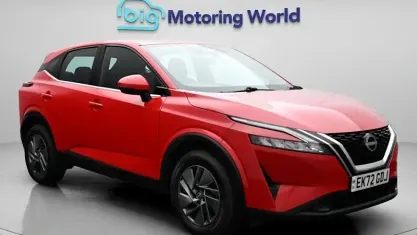 Used Nissan Qashqai Acenta Premium 158 HP (116 kW) 2023 Red SUV