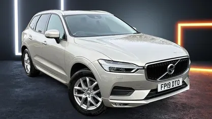 Used Volvo XC60 Momentum 250 HP (183 kW) 2019 SUV