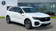 Pure white Used 2023 VW Touareg Black Edition SUV | £45,893 (Fair price)