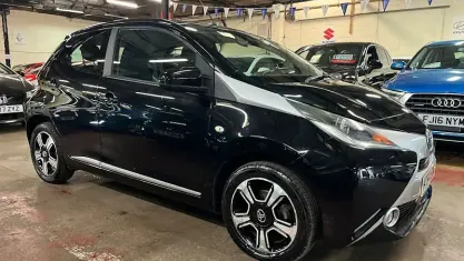 Used Toyota Aygo X-clusiv 69 HP (50 kW) 2014 Black Hatchback