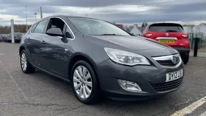 Used Vauxhall Astra 165 HP (121 kW) 2012 Grey Hatchback
