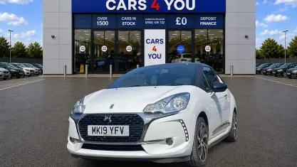 Used DS Automobiles DS3 Connected Chic 110 HP (80 kW) 2019 White Hatchback
