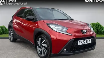 Used Toyota Aygo X 72 HP (52 kW) 2022 Red SUV