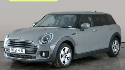 Usado Mini Cooper Clubman Classic 136 HP (100 kW) 2021 Cinzento Carrinha