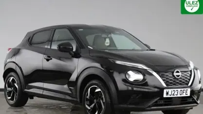 Begagnad Nissan Juke N-Connecta 143 HK (105 kW) 2023 Svart SUV