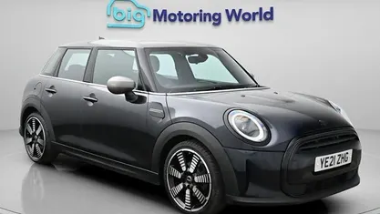 Used Mini Cooper Exclusive 136 HP (100 kW) 2021 Blue/black Hatchback
