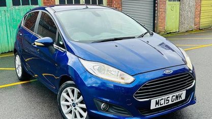 Begagnad Ford Fiesta Titanium 105 HK (77 kW) 2015 Halvkombi