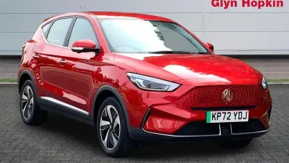 Used MG ZS SE 128 kW (175 HP) 2022 Red SUV