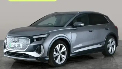 Begagnad Audi Q4 e-tron S-Line 125 kW (170 HK) 2022 SUV