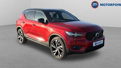 Usado Volvo XC40 R-Design Pro 163 HP (119 kW) 2021 Vermelho SUV