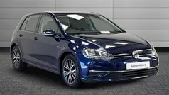 Atlantic blue Used 2018 VW Golf VII SE Hatchback | £11,990 (Fair price)