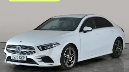 Begagnad Mercedes A180 AMG line 116 HK (85 kW) 2020 Vit Sedan