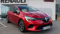 Red Used 2022 Renault Clio V Evolution Hatchback | £13,890 (Fair price)