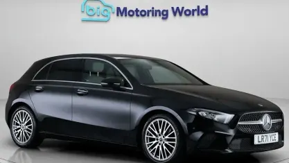 Begagnad Mercedes A180 Executive 136 HK (100 kW) 2021 Svart Halvkombi