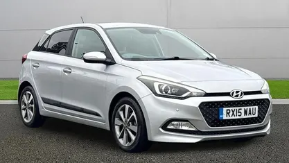 Used Hyundai i20 Premium 101 HP (74 kW) 2015 Hatchback
