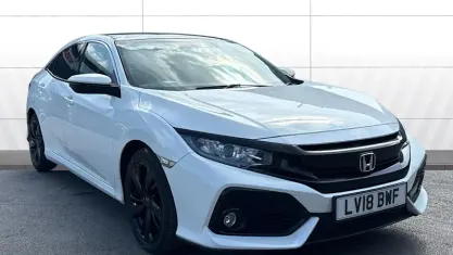 Begagnad Honda Civic EX 129 HK (94 kW) 2018 Halvkombi