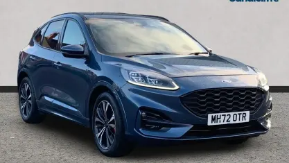Begagnad Ford Kuga ST-Line X 150 HK (110 kW) 2023 Blå SUV