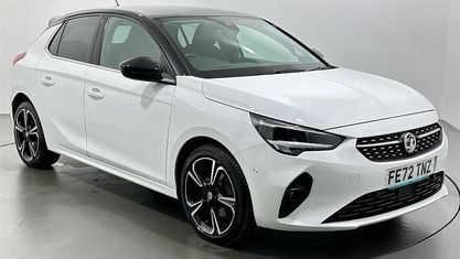 Używany Vauxhall Corsa Edition 101 KM (74 kW) 2022 Biały Hatchback