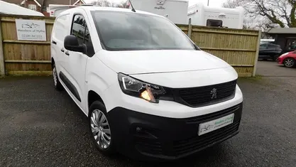 White Used 2021 Peugeot Partner MPV | £8,795 (Fair price)