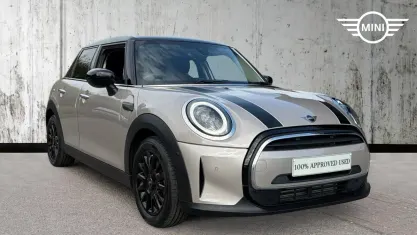 Used Mini Cooper Classic 136 HP (100 kW) 2022 Rooftop grey Hatchback