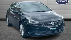Black Used 2020 Vauxhall Astra Elite Hatchback | £11,481 (Fair price)