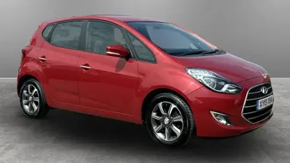 Used Hyundai i20 SE 125 HP (91 kW) 2019 Red Hatchback