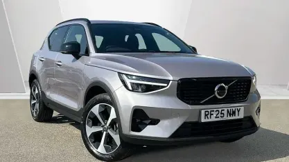 Used Volvo XC40 Plus 197 HP (144 kW) 2025 Silver SUV
