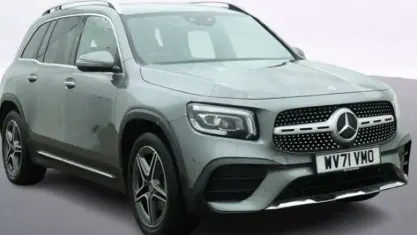 Begagnad Mercedes GLB200 AMG Line Premium 163 HK (119 kW) 2022 Grå SUV