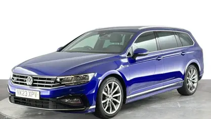 Used VW Passat R-line 150 HP (110 kW) 2023 Blue Estate