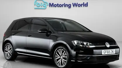 Used VW Golf VII SE 110 HP (80 kW) 2018 Hatchback