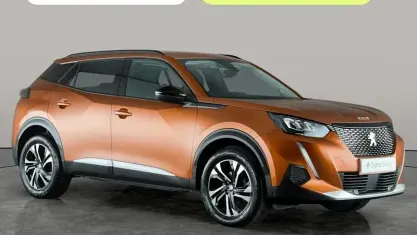 Used Peugeot 2008 Allure Premium 101 HP (74 kW) 2022 Orange SUV