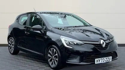 Used Renault Clio V Evolution 90 HP (66 kW) 2023 Hatchback