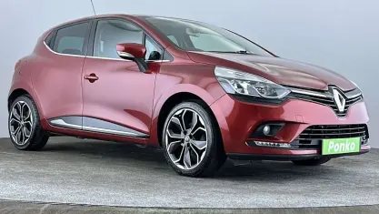 Used Renault Clio Iconic 90 HP (66 kW) 2019 Red Hatchback