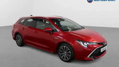Usado Toyota Corolla 122 HP (89 kW) 2022 Vermelho Carrinha