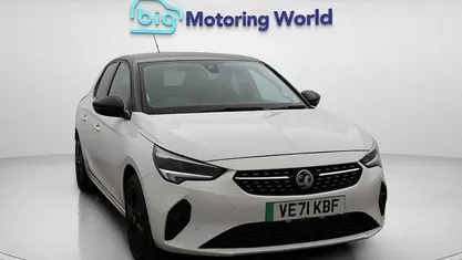 Used Vauxhall Corsa-e Elite 100 kW (136 HP) 2020 White Hatchback
