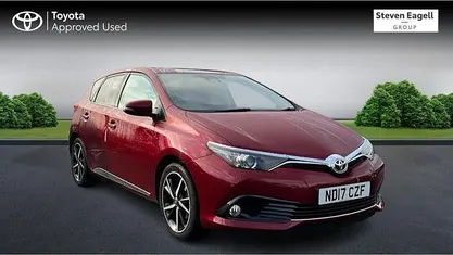 Used Toyota Auris Design 116 HP (85 kW) 2017 Hatchback