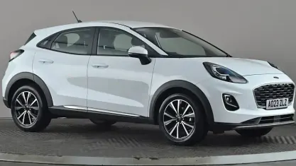 Używany Ford Puma Titanium 125 KM (91 kW) 2023 Biały SUV