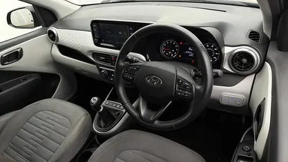 Used Hyundai i10 Premium 84 HP (61 kW) 2023 Black Hatchback