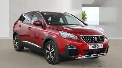Used Peugeot 3008 Allure 131 HP (96 kW) 2019 Red SUV