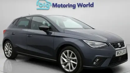 Usado Seat Ibiza FR 116 HP (85 kW) 2024 Cinzento Citadino
