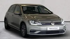Used 2018 VW Golf VII SE Hatchback | £12,628 (Fair price)