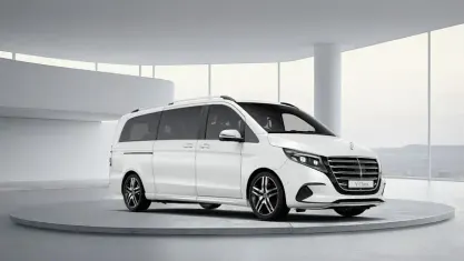 New Mercedes V300 Exclusive 237 HP (174 kW) 2025 MPV