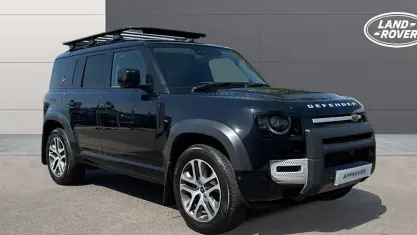 Used Land Rover Defender 249 HP (183 kW) 2022 Black SUV