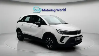 Used Vauxhall Crossland Design Edition 110 HP (80 kW) 2022 White SUV