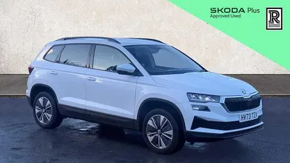 White Used 2023 Skoda Karoq SE Drive SUV | £18,996 (Good price)