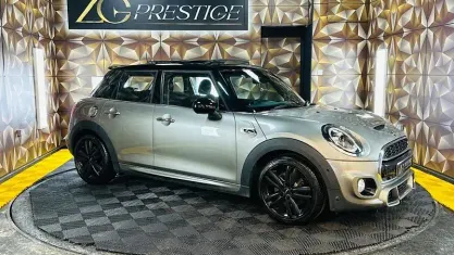 Usado Mini Cooper S Hatch 192 HP (141 kW) 2019 Citadino