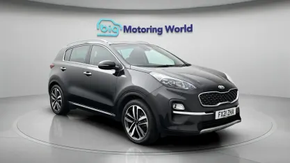 Second-hand Kia Sportage 136 CP (100 kW) 2021 Negru SUV